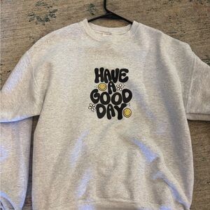 Etta and East sweatshirt size L